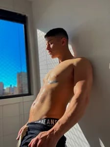 6livesex.com caroalvaro profile on OnlyFans in gay category