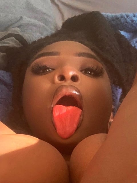 6livesex.com etherealerykah profile on OnlyFans in ebony category