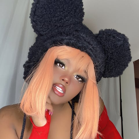 6livesex.com littledolljplay profile on OnlyFans in ebony category