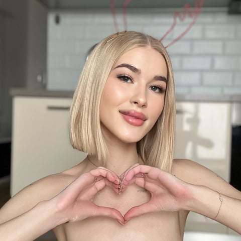 6livesex.com maddie.grey profile on OnlyFans in ukraine category