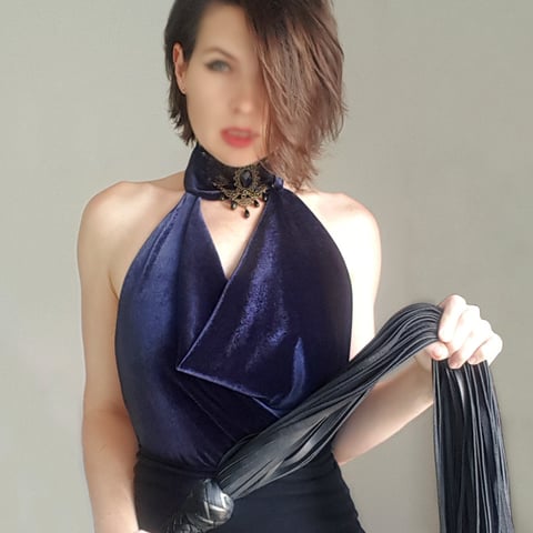 6livesex.com mistresselena profile on OnlyFans in portugal category