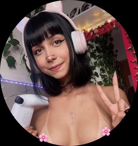 6livesex.com skylewaifu profile on OnlyFans in hentai category